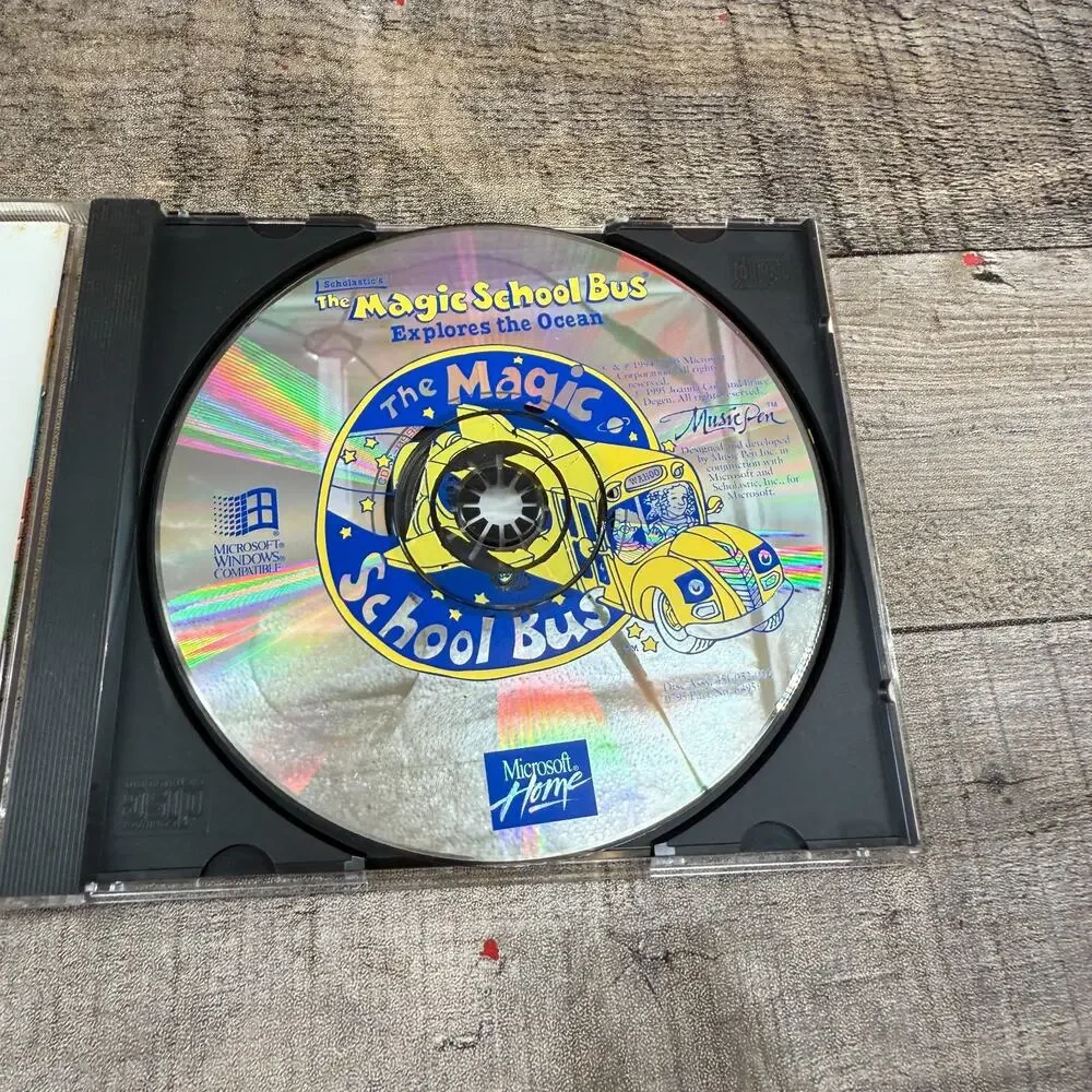 Scholastic's The Magic School Bus Explores the Ocean Microsoft CD ROM 1996